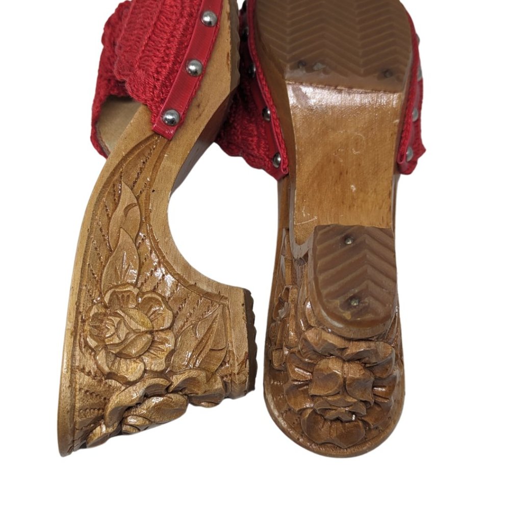 Crafts Hawaii Hand-carved Wooden Wedges size 10: Tiki Oasis or Hawaiian Luau